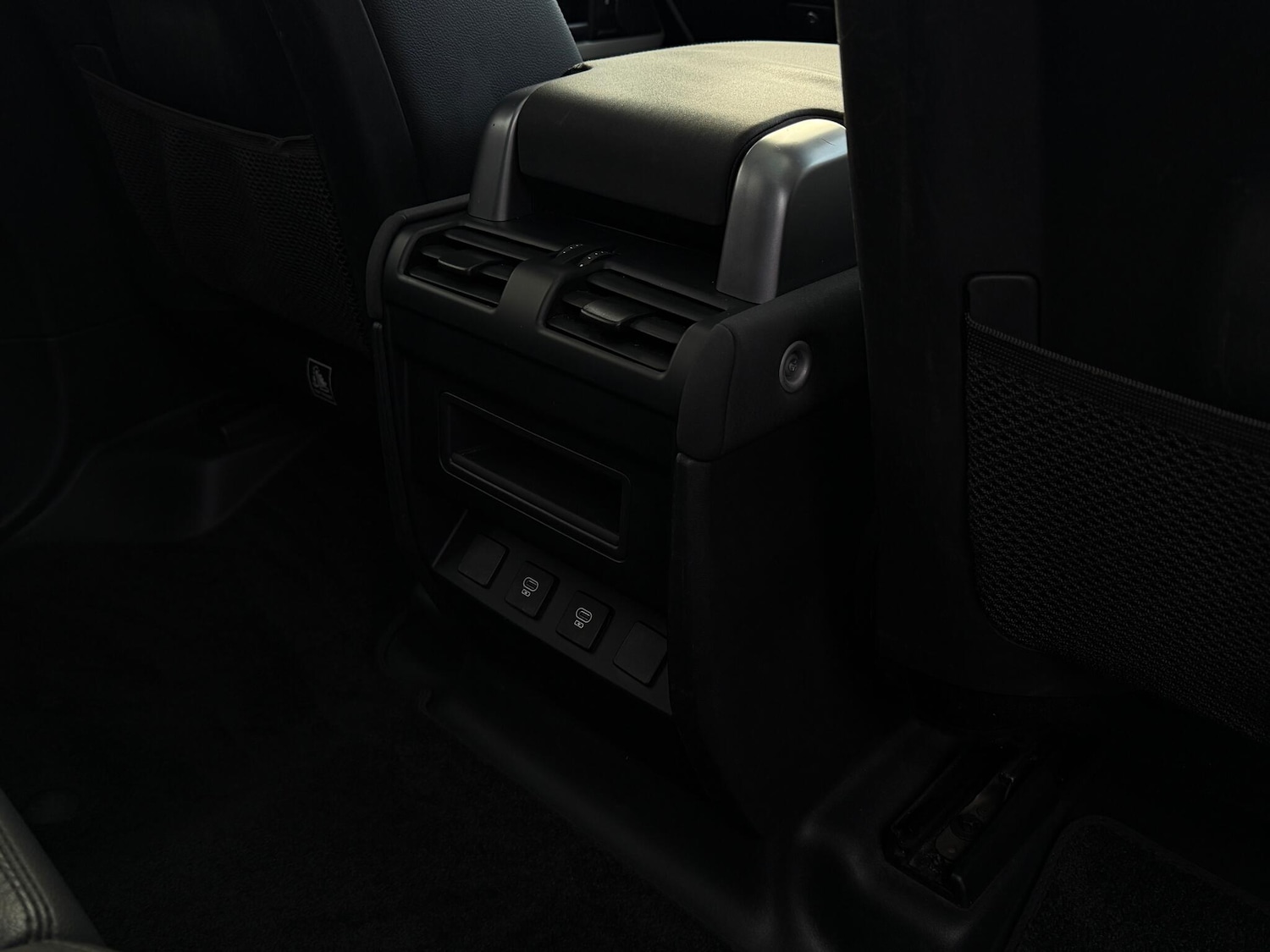 Used Land Rover Defender 110 for sale - 77242492: Photo 40