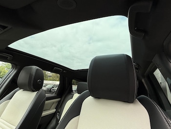 Used Land Rover Discovery Sport 2024 for sale - 75708108: Photo