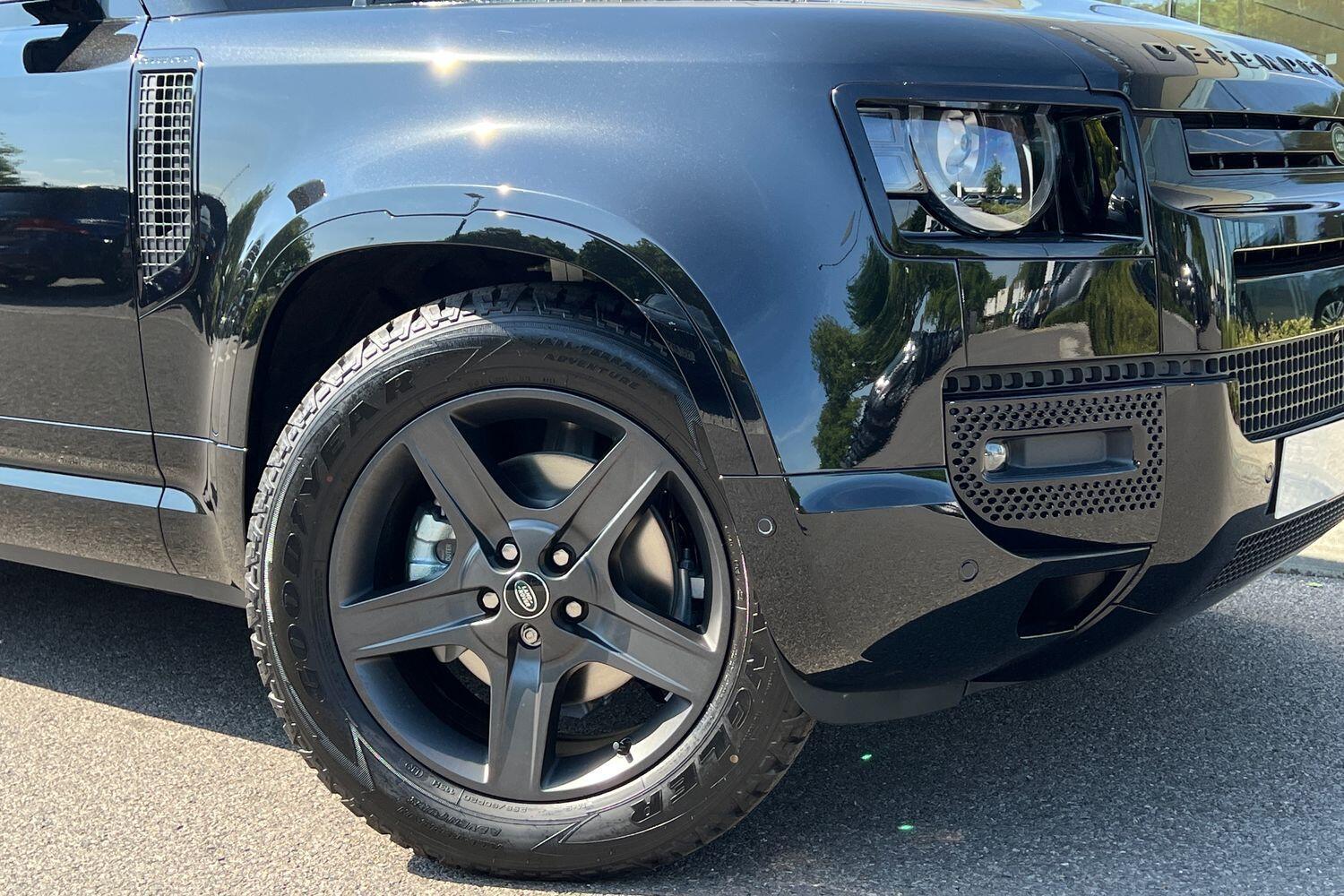 Used Land Rover Defender 2025 for sale - 76499516: Photo 10