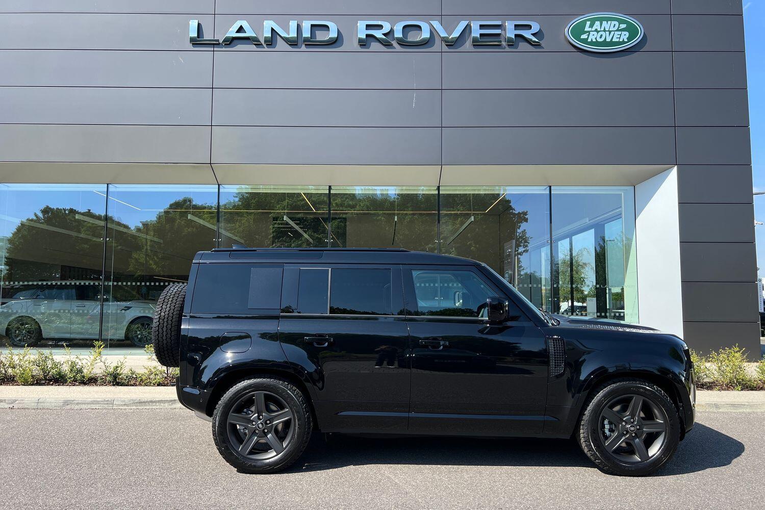 Used Land Rover Defender 2025 for sale - 76499516: Photo 2