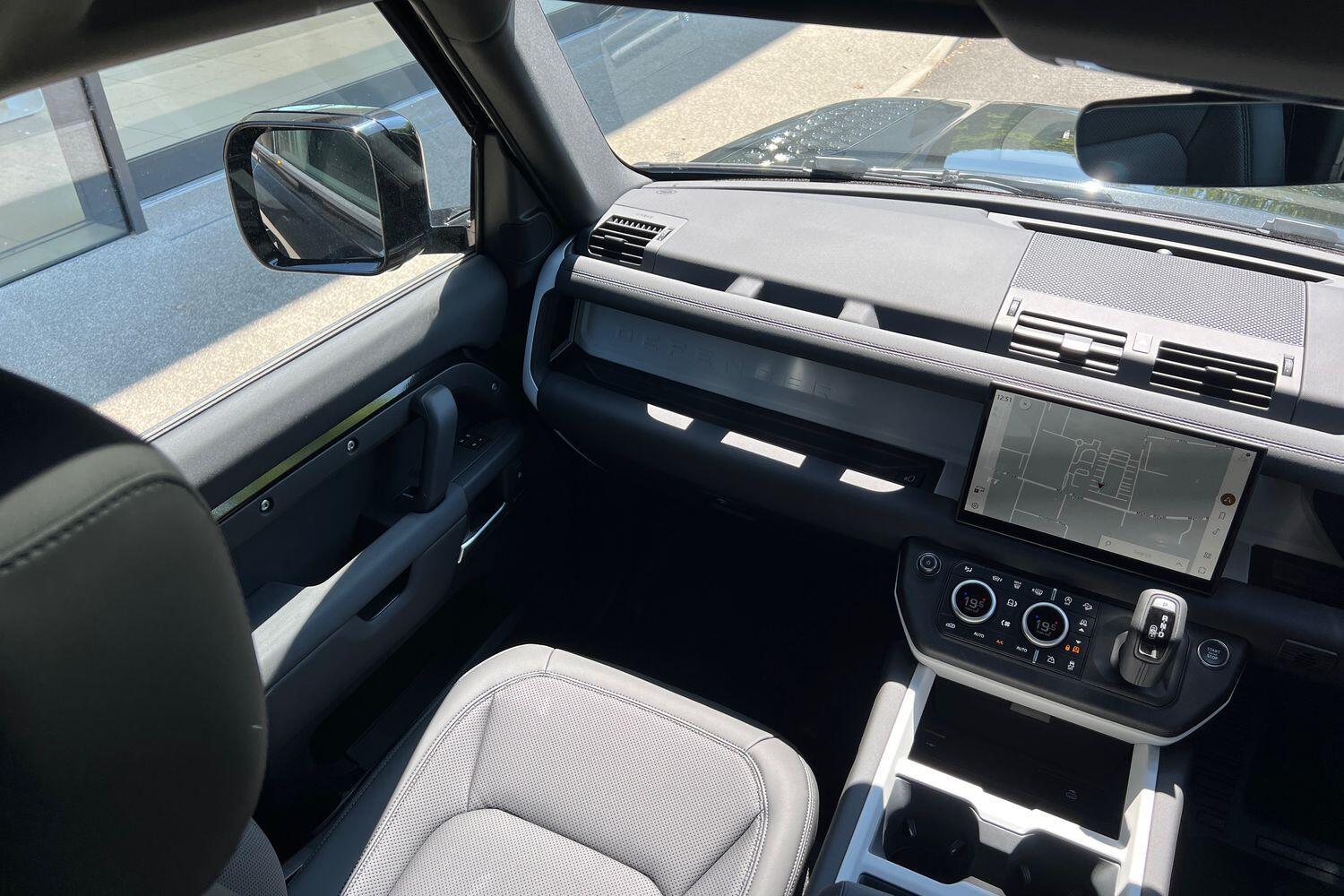 Used Land Rover Defender 2025 for sale - 76499516: Photo 24