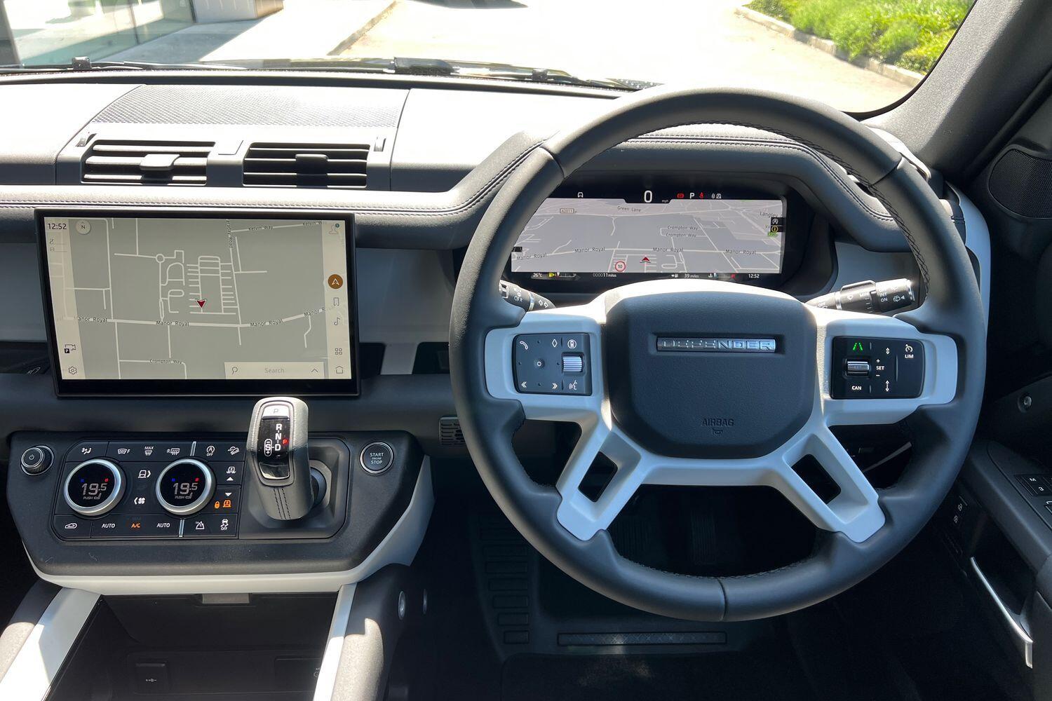 Used Land Rover Defender 2025 for sale - 76499516: Photo 28