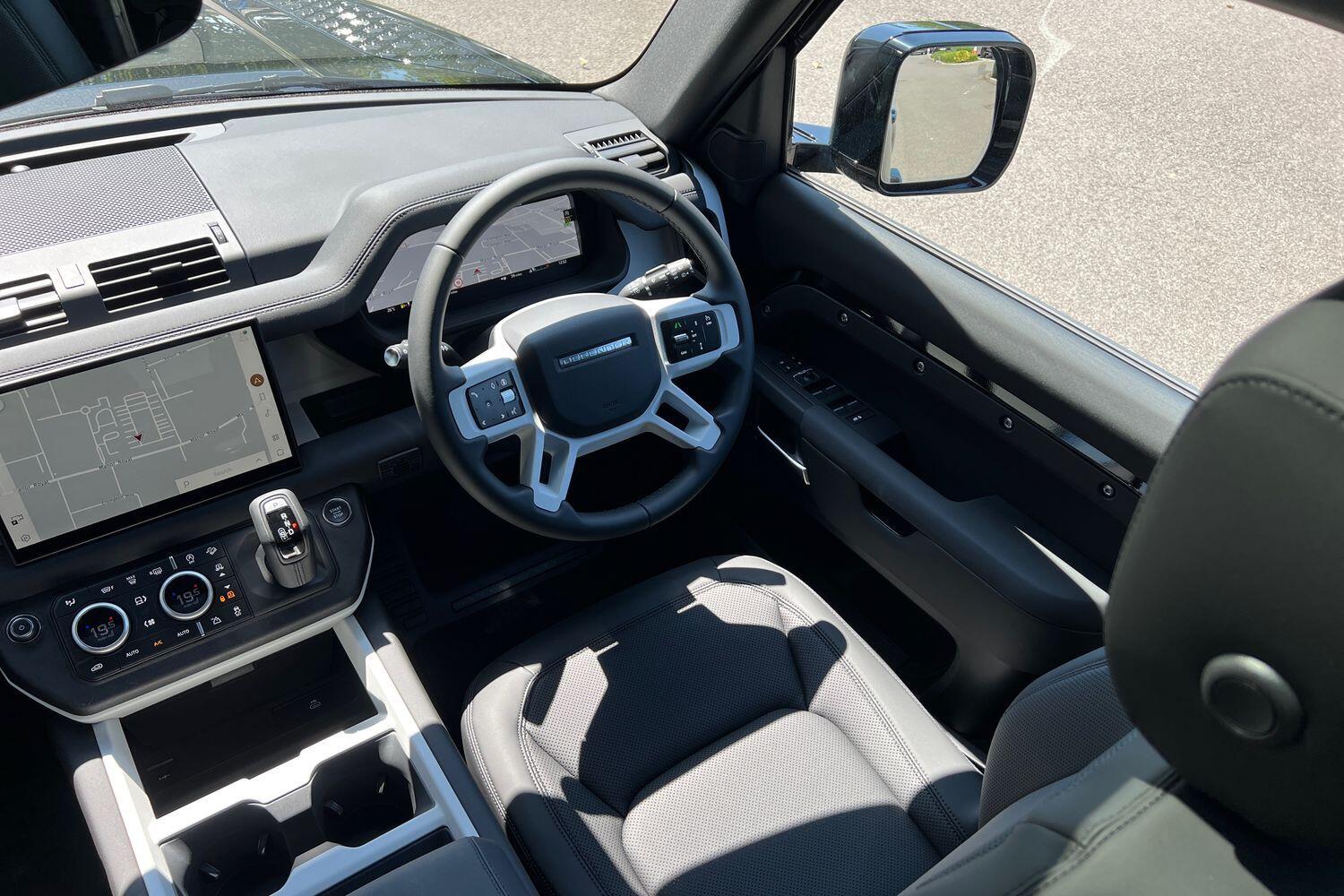 Used Land Rover Defender 2025 for sale - 76499516: Photo 29