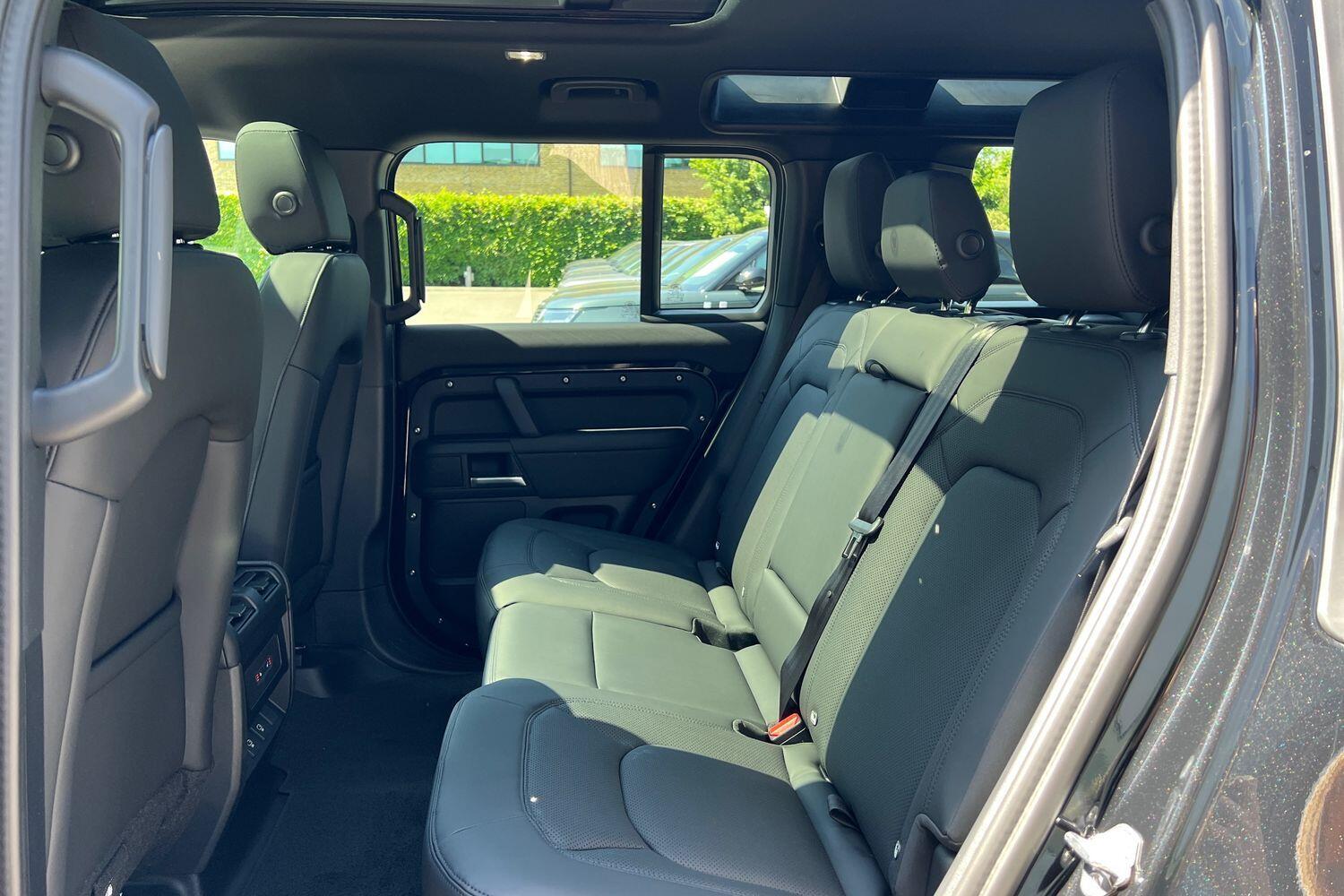 Used Land Rover Defender 2025 for sale - 76499516: Photo 45