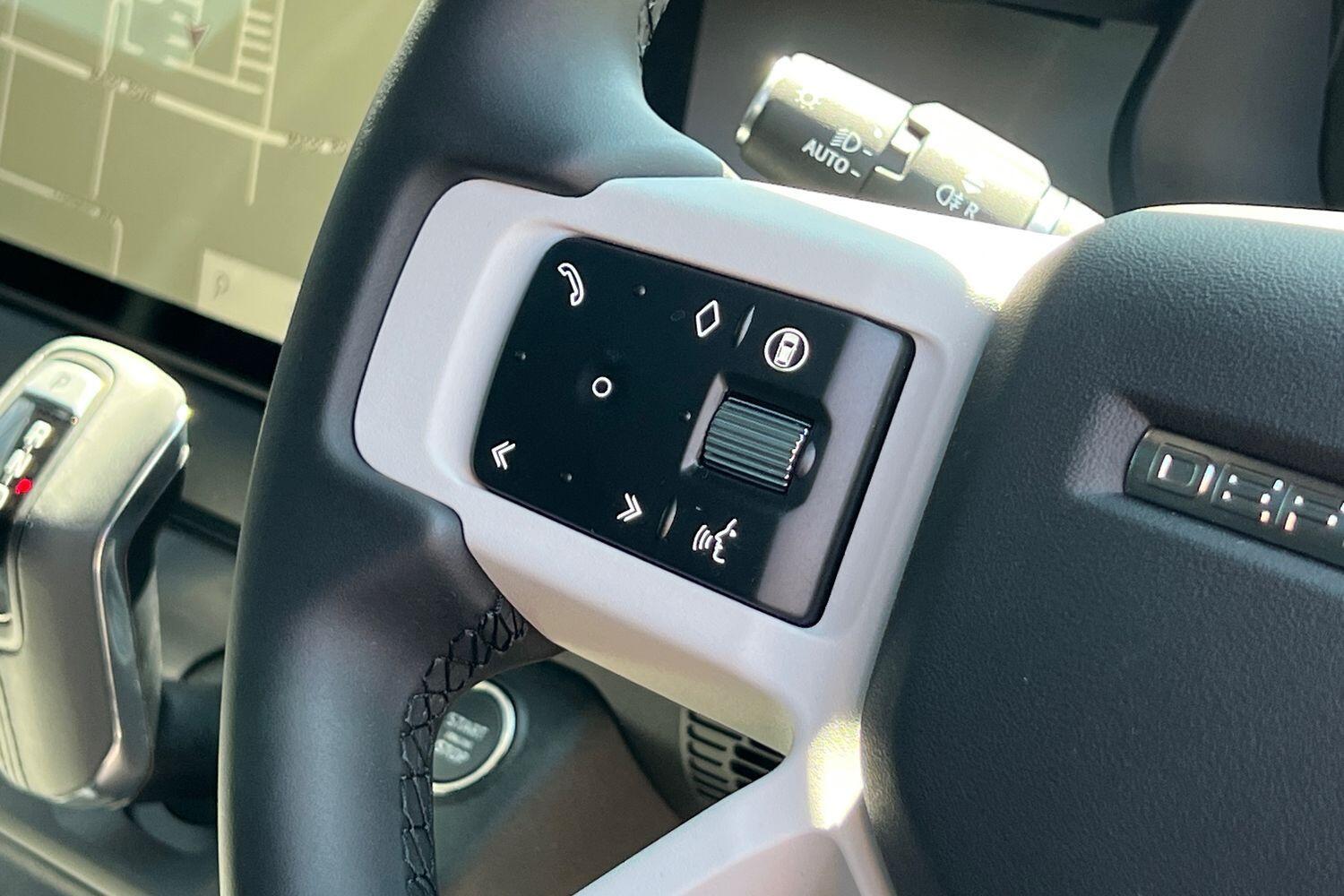 Used Land Rover Defender 2025 for sale - 76499516: Photo 46