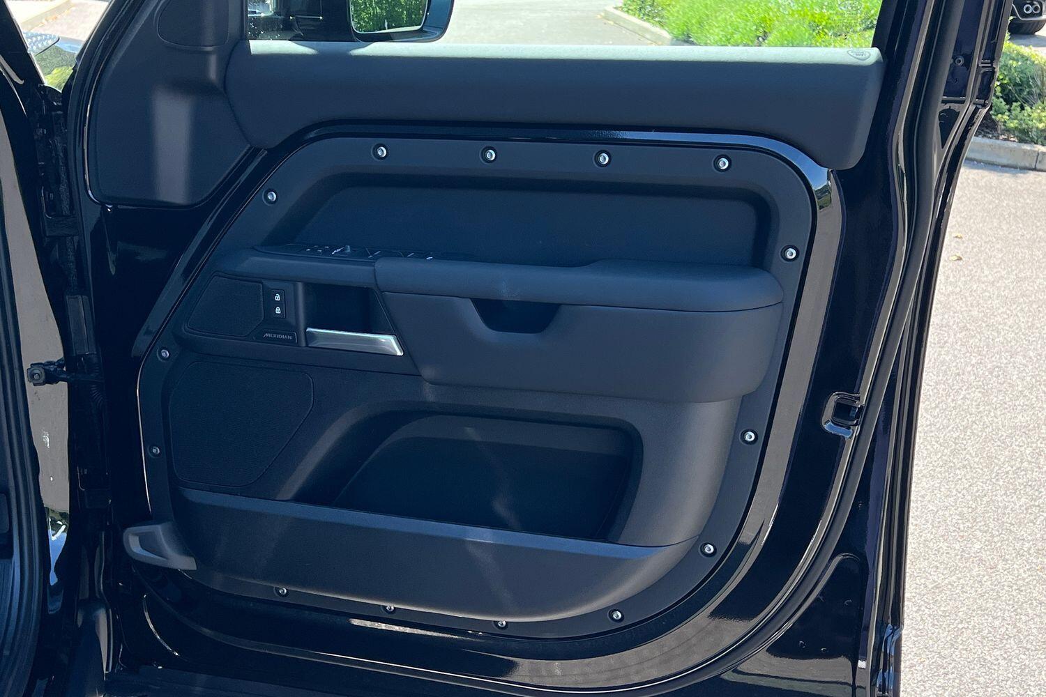 Used Land Rover Defender 2025 for sale - 76499516: Photo 56