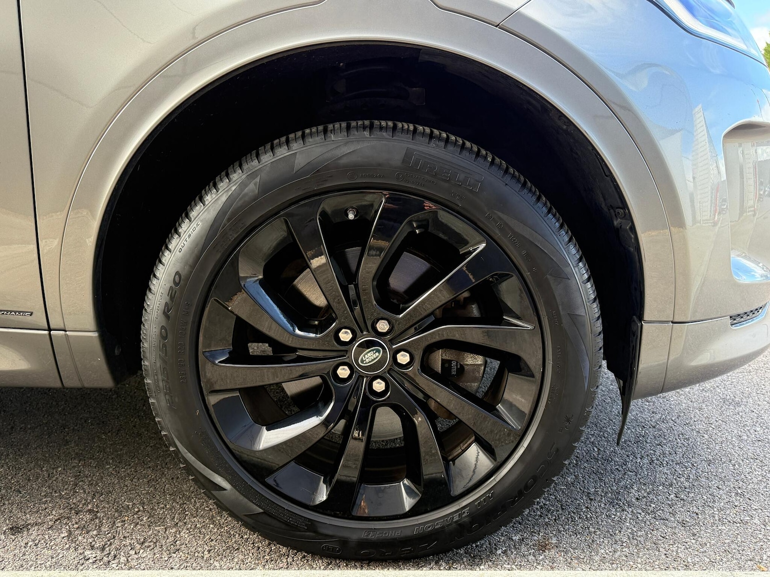 Used Land Rover Discovery Sport 2020 for sale - 76371415: Photo 17