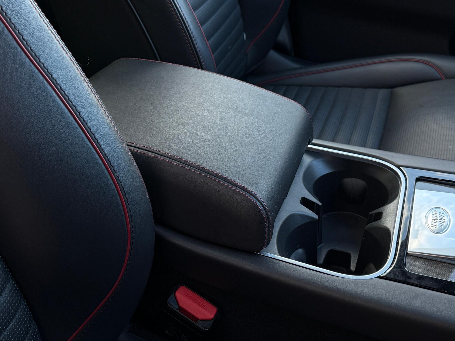 Used Land Rover Discovery Sport 2020 for sale - 76371415: Photo 43