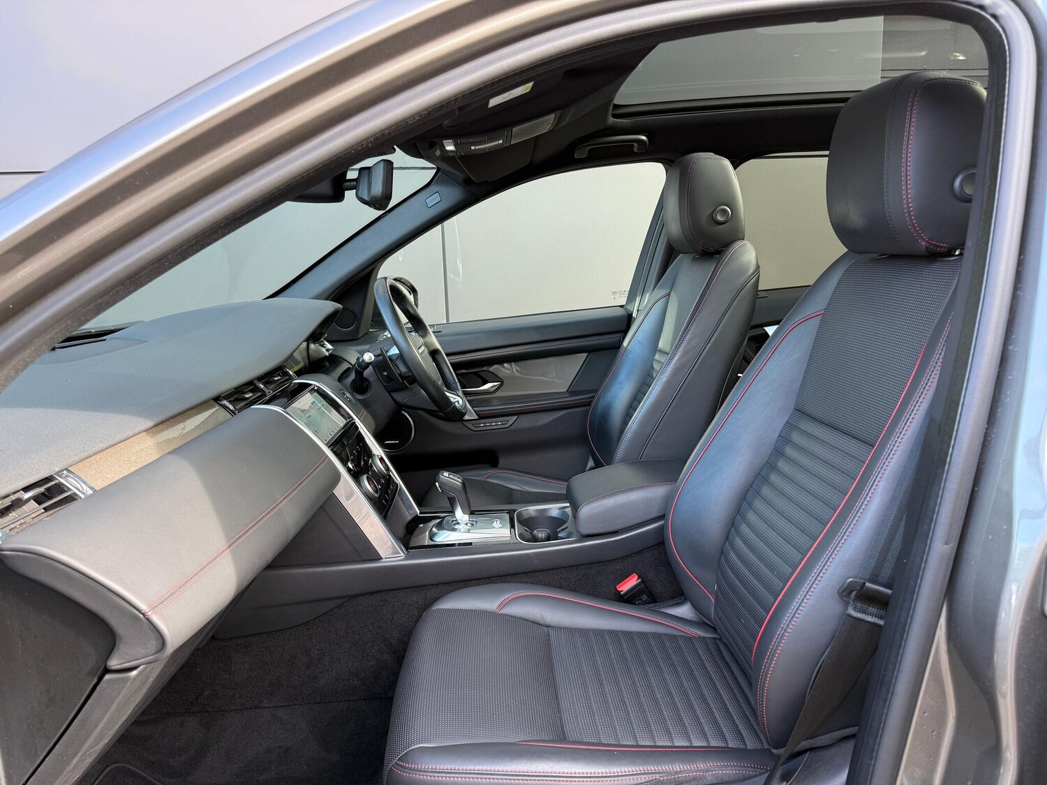 Used Land Rover Discovery Sport 2020 for sale - 76371415: Photo 45