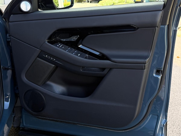 Used Land Rover Range Rover Evoque 2024 for sale - 76307807: Photo 51
