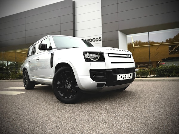 Used Land Rover Defender 110 2024 for sale - 76227838: Photo 11