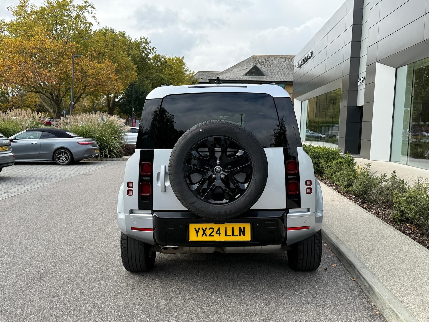 Used Land Rover Defender 110 2024 for sale - 76227838: Photo 12