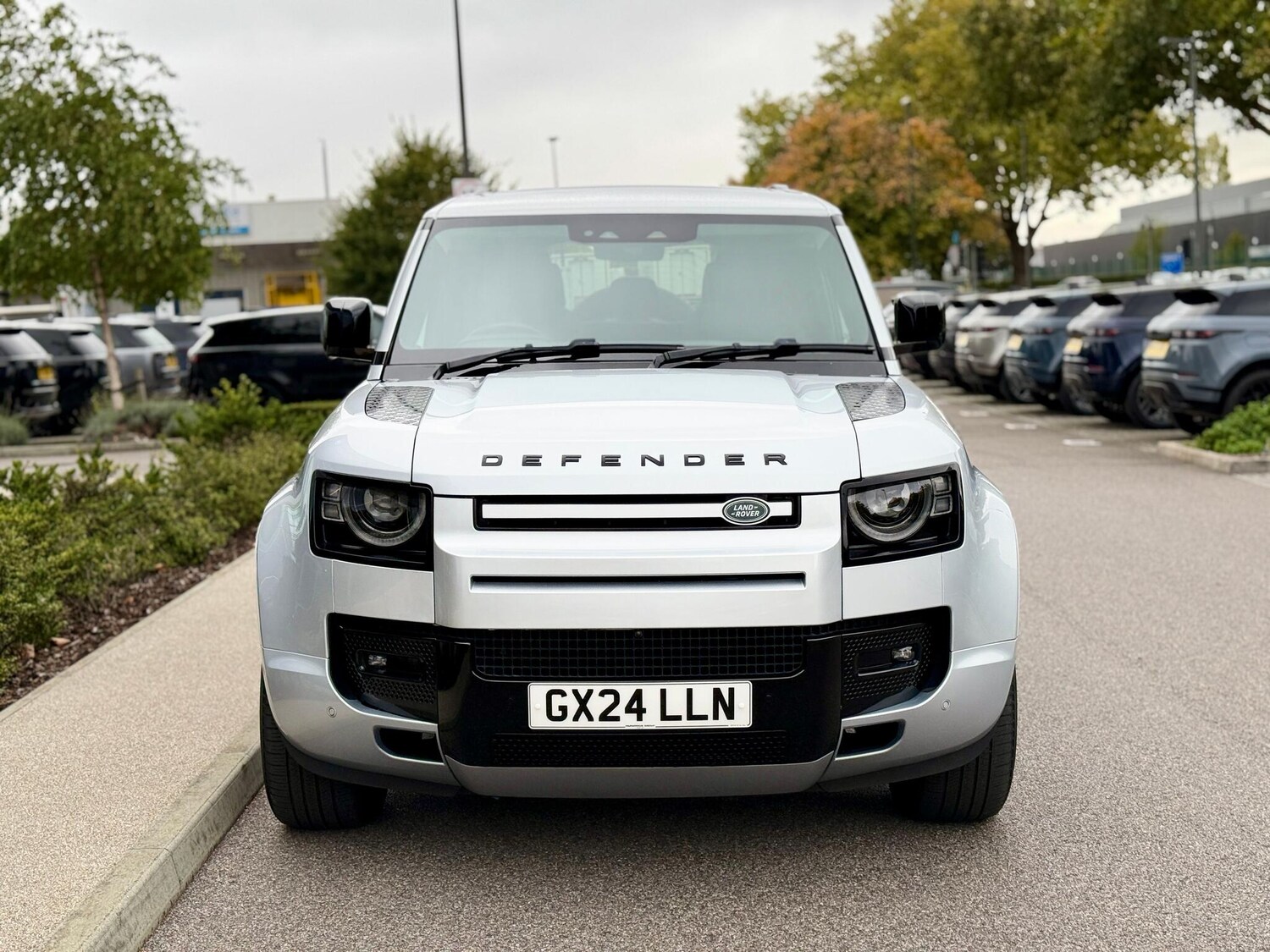 Used Land Rover Defender 110 2024 for sale - 76227838: Photo 19