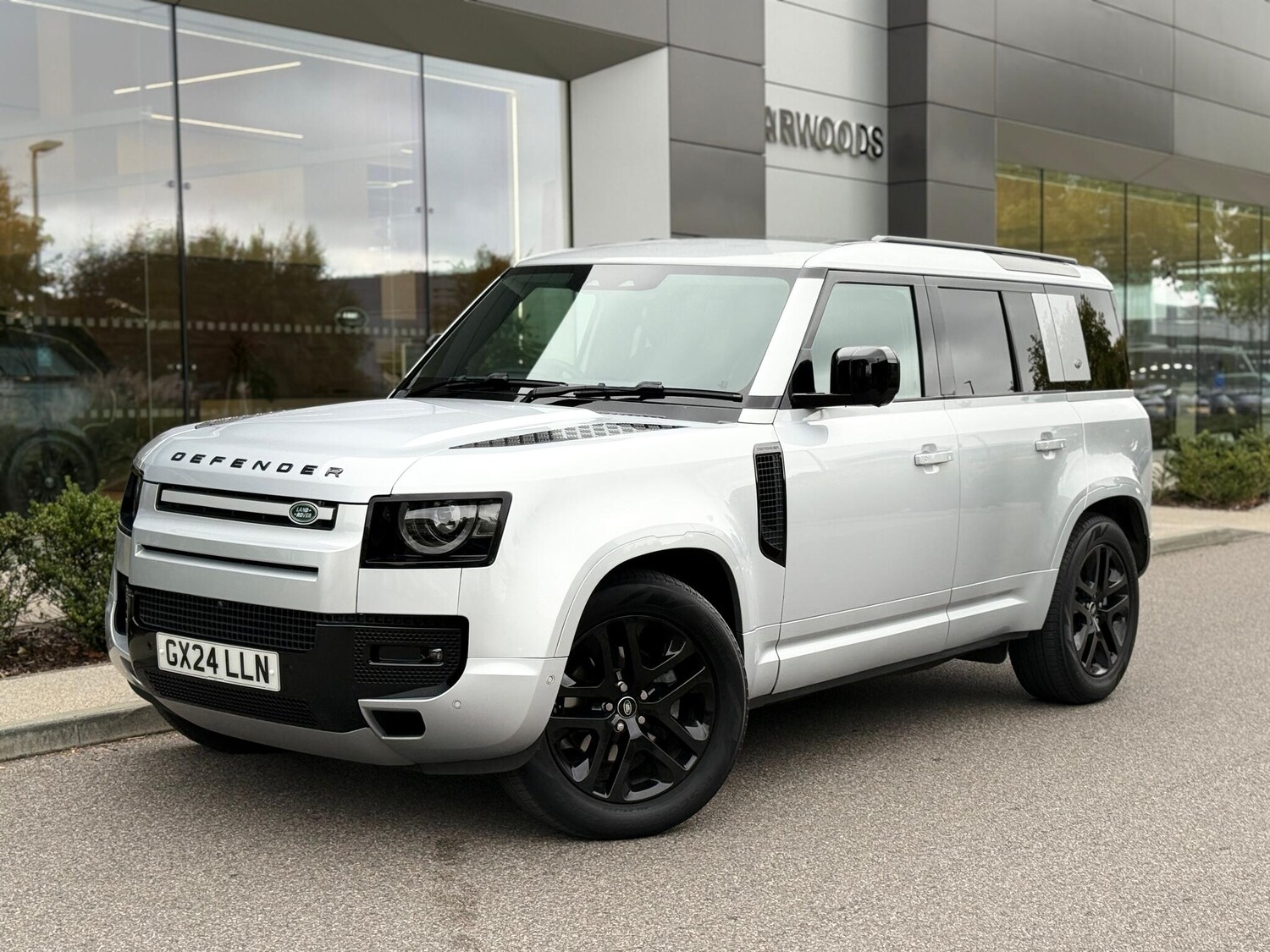 Used Land Rover Defender 110 2024 for sale - 76227838: Photo 24