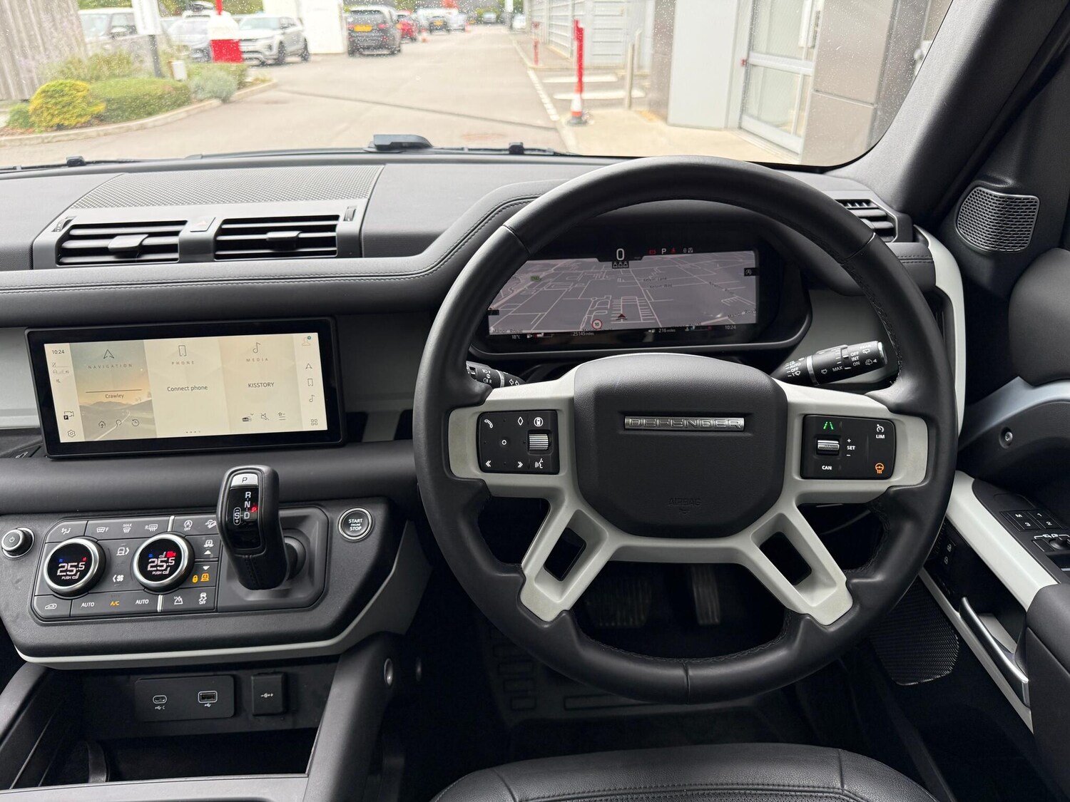 Used Land Rover Defender 110 2024 for sale - 76227838: Photo 35