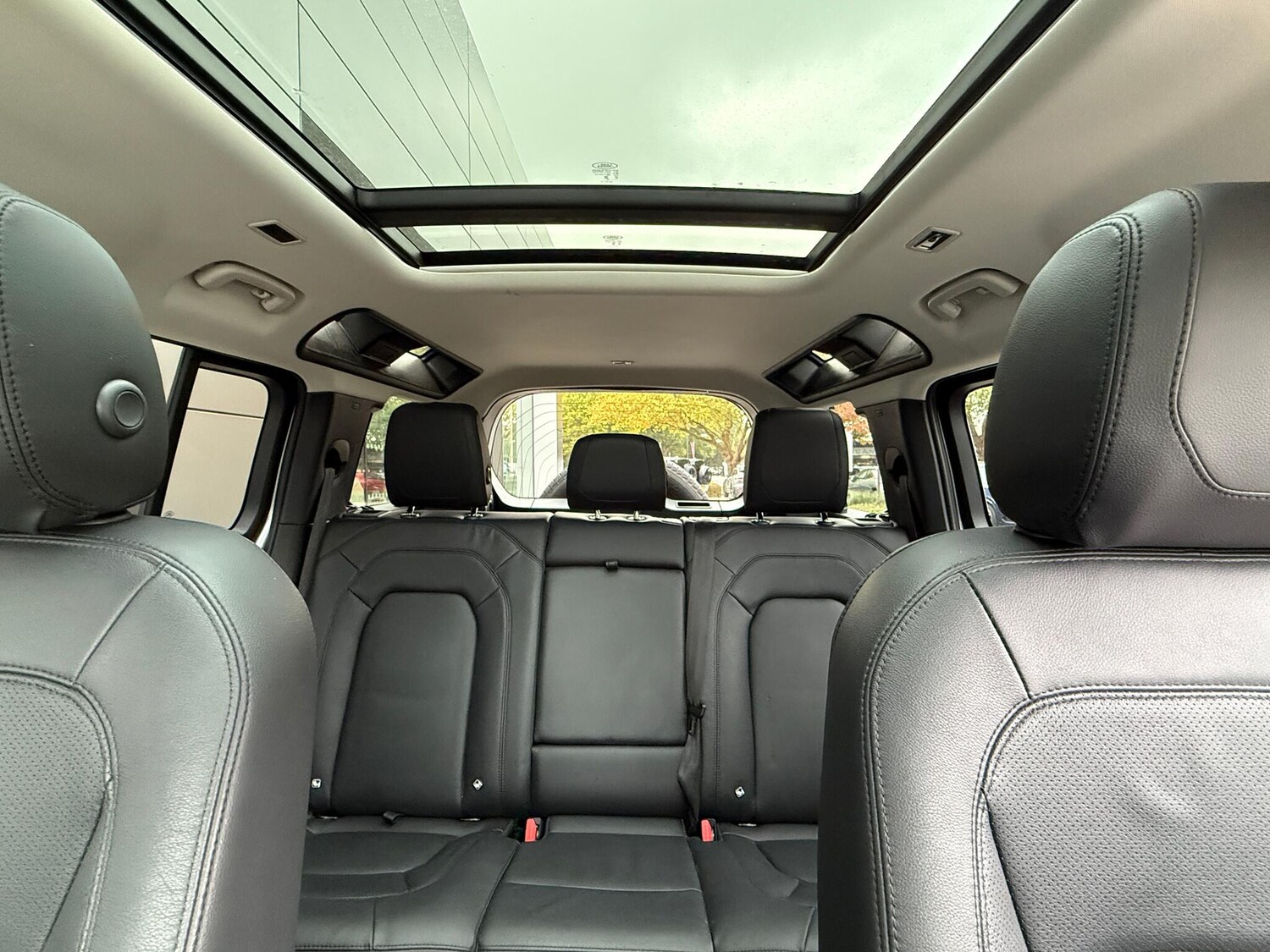 Used Land Rover Defender 110 2024 for sale - 76227838: Photo 46