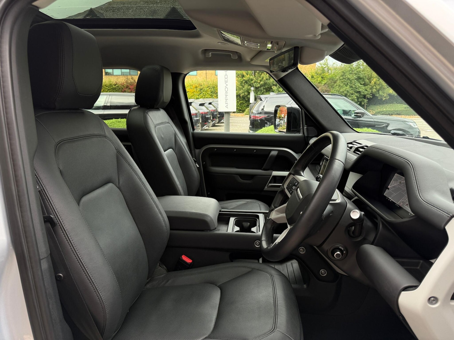 Used Land Rover Defender 110 2024 for sale - 76227838: Photo 48