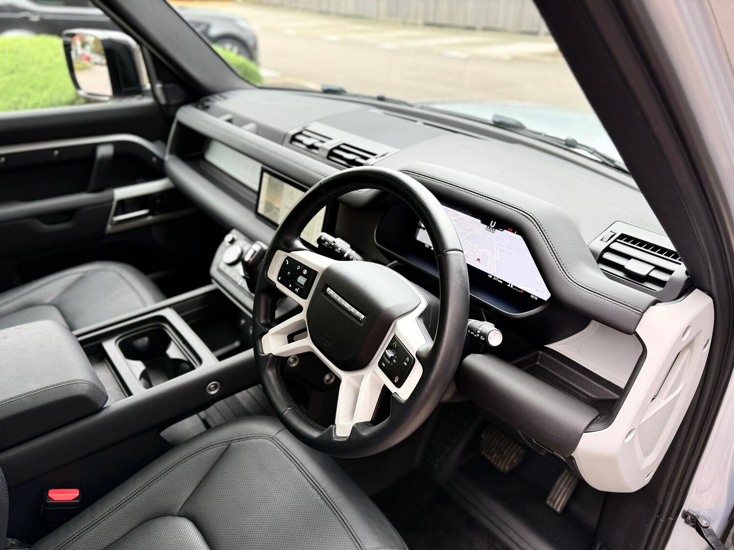 Used Land Rover Defender 110 2024 for sale - 76227838: Photo 49