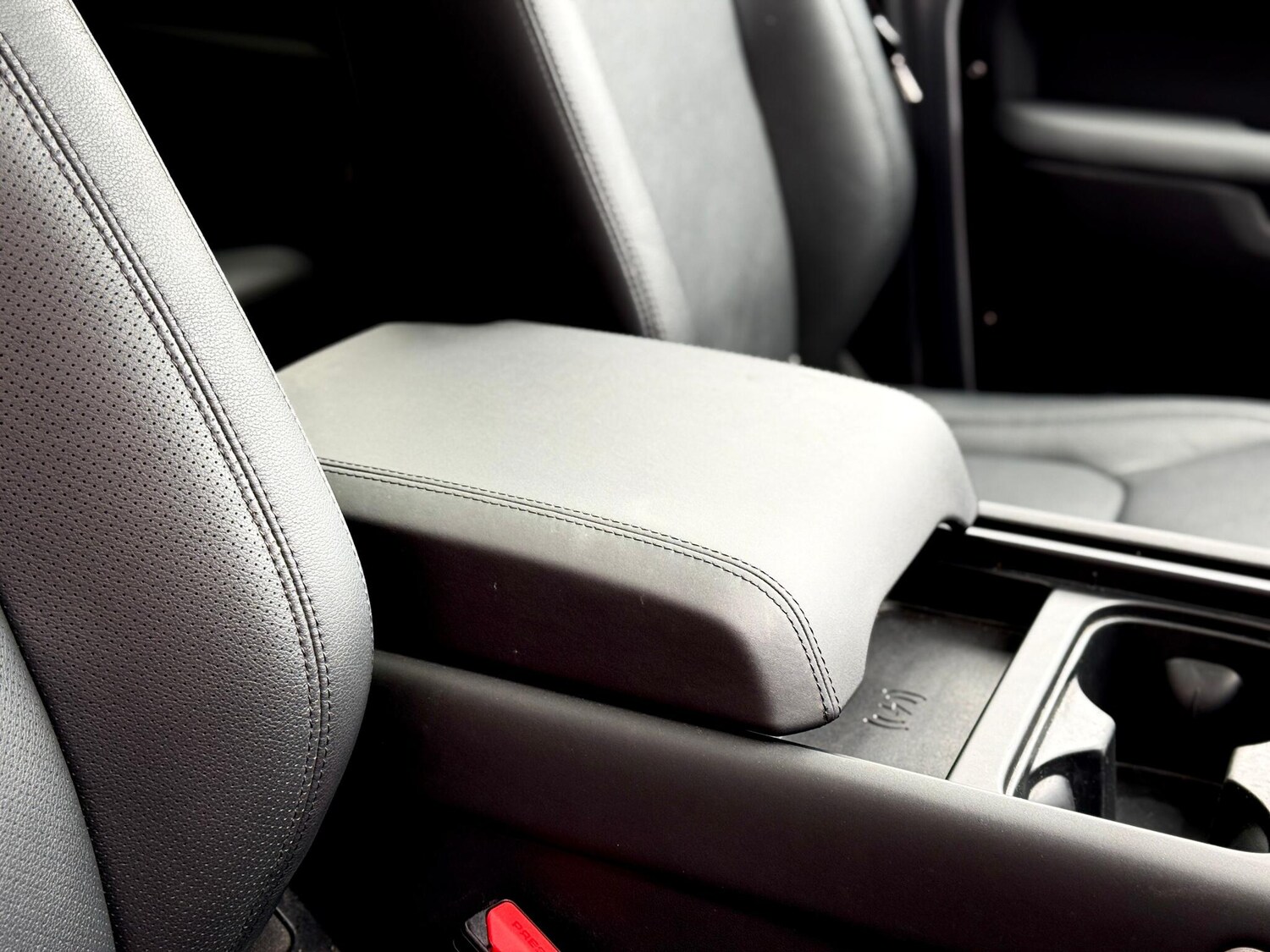 Used Land Rover Defender 110 2024 for sale - 76227838: Photo 50