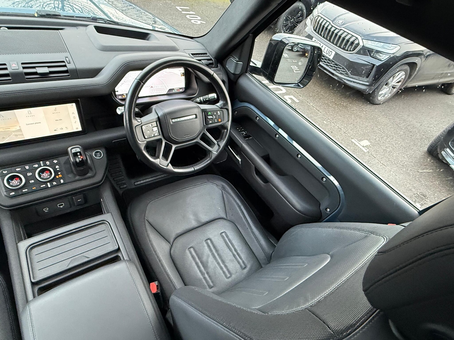 Used Land Rover Defender 90 2021 for sale - 77203664: Photo 31