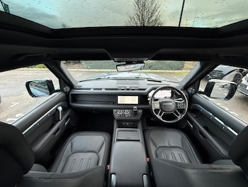Used Land Rover Defender 90 2021 for sale - 77203664: Photo