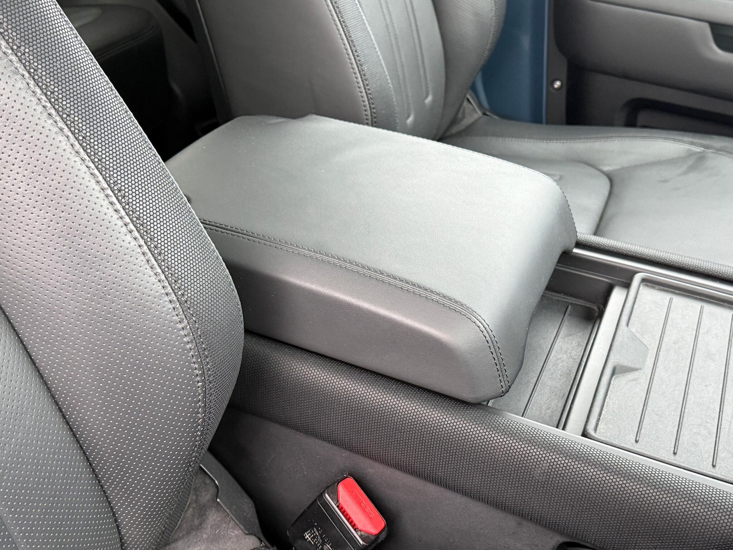 Used Land Rover Defender 90 2021 for sale - 77203664: Photo 43