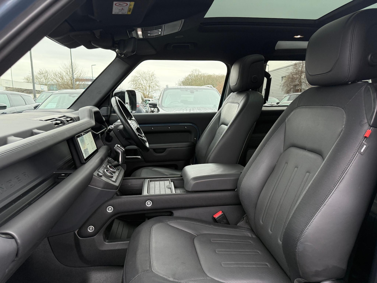 Used Land Rover Defender 90 2021 for sale - 77203664: Photo 45