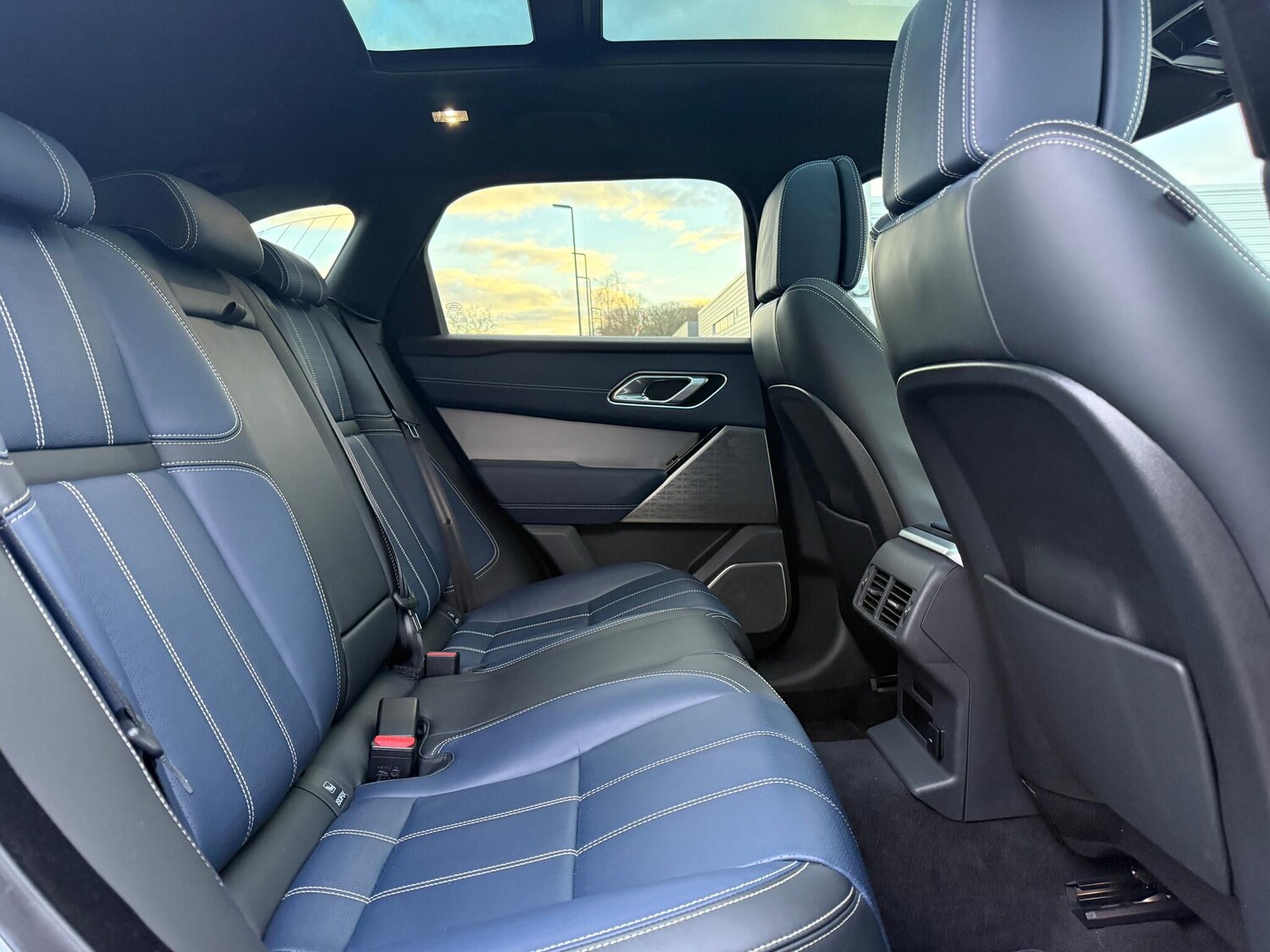 Used Land Rover Range Rover Velar 2022 for sale - 77358877: Photo 38