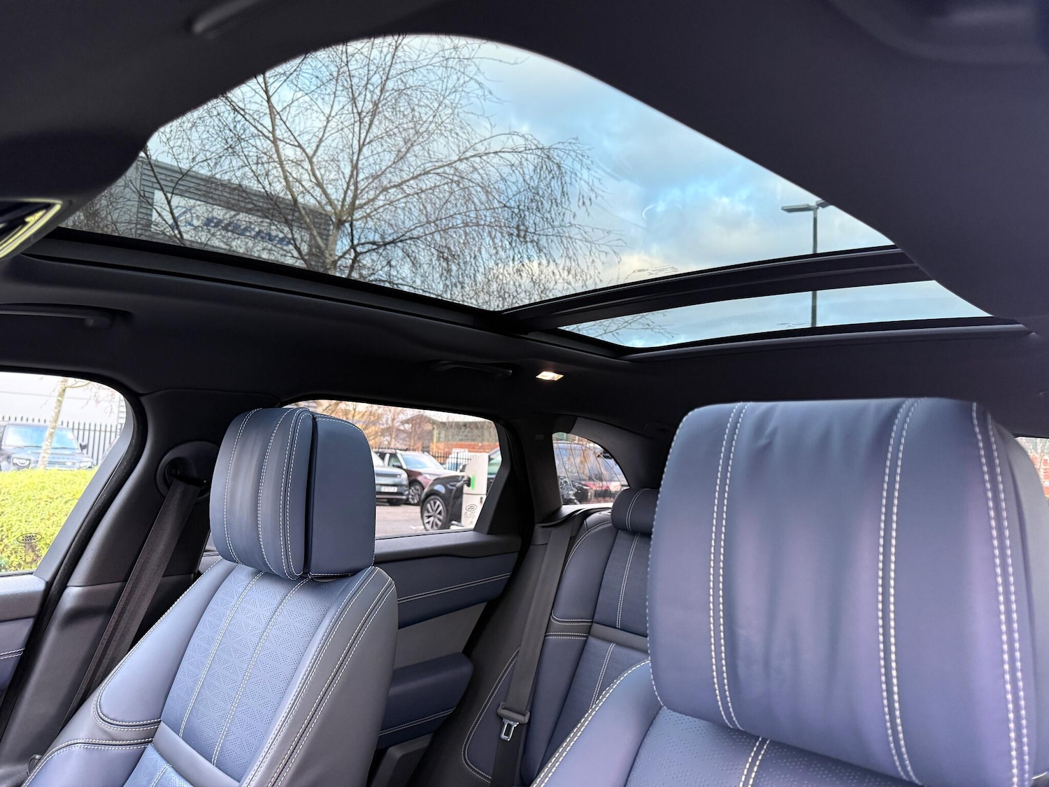 Used Land Rover Range Rover Velar 2022 for sale - 77358877: Photo 5