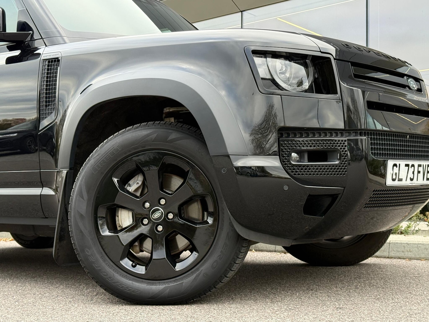 Used Land Rover Defender 2023 for sale - 76659091: Photo 12