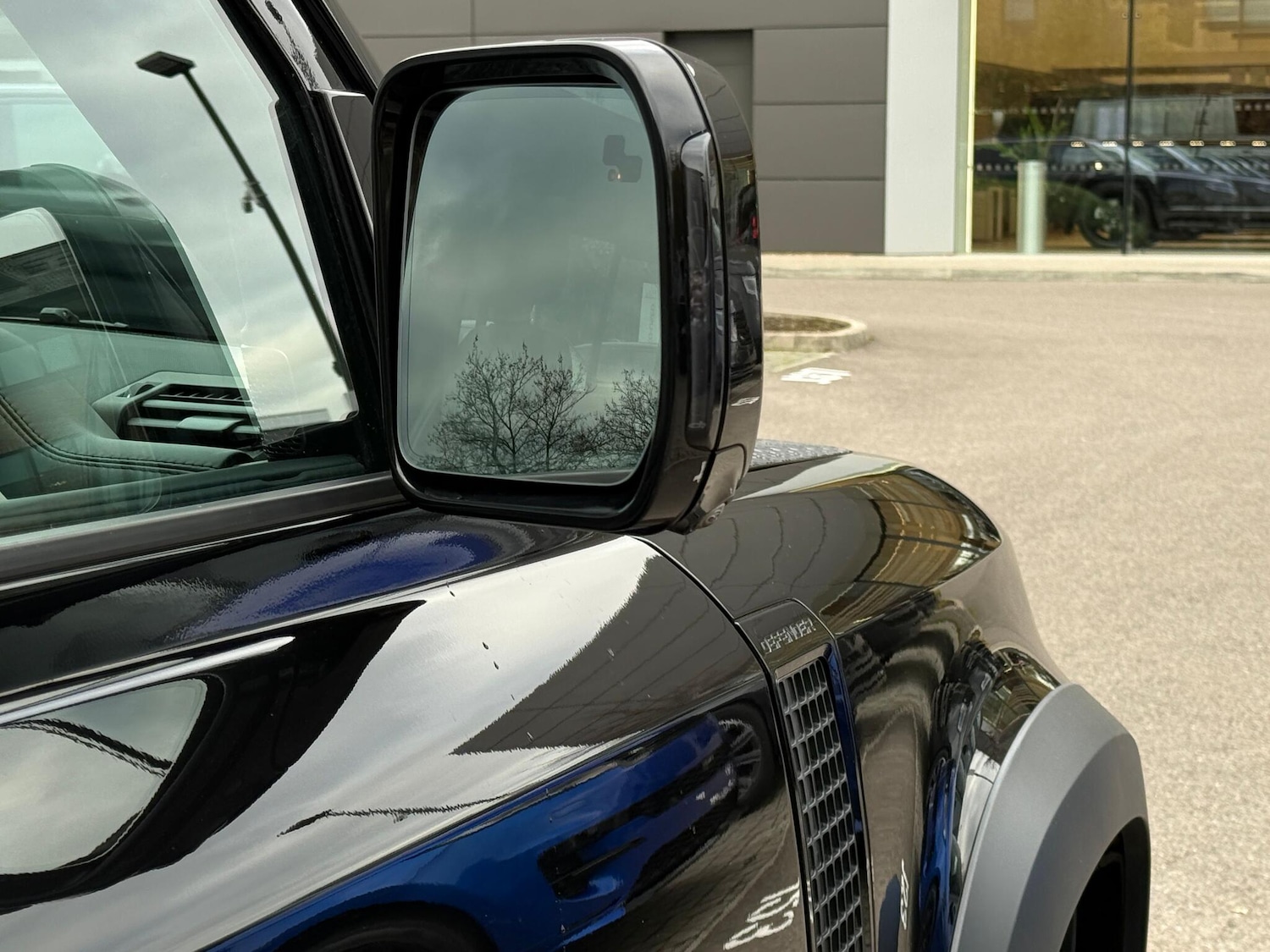 Used Land Rover Defender 2023 for sale - 76659091: Photo 14