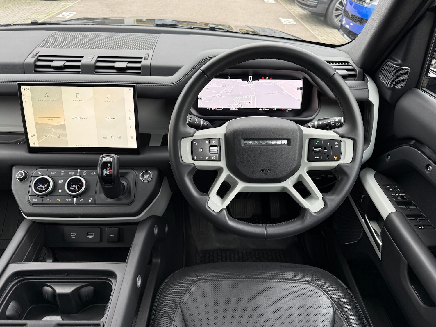 Used Land Rover Defender 2023 for sale - 76659091: Photo 27