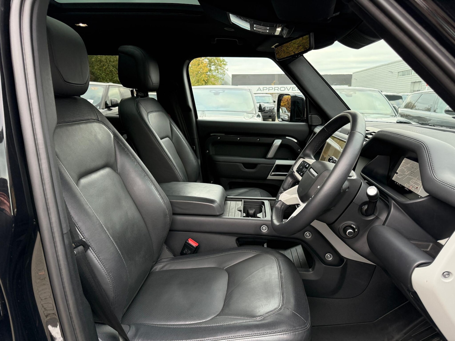 Used Land Rover Defender 2023 for sale - 76659091: Photo 40