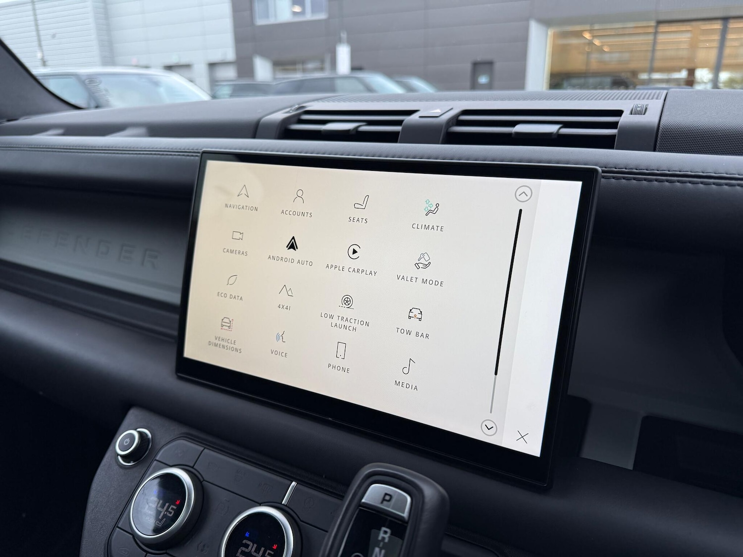 Used Land Rover Defender 2023 for sale - 76659091: Photo 53