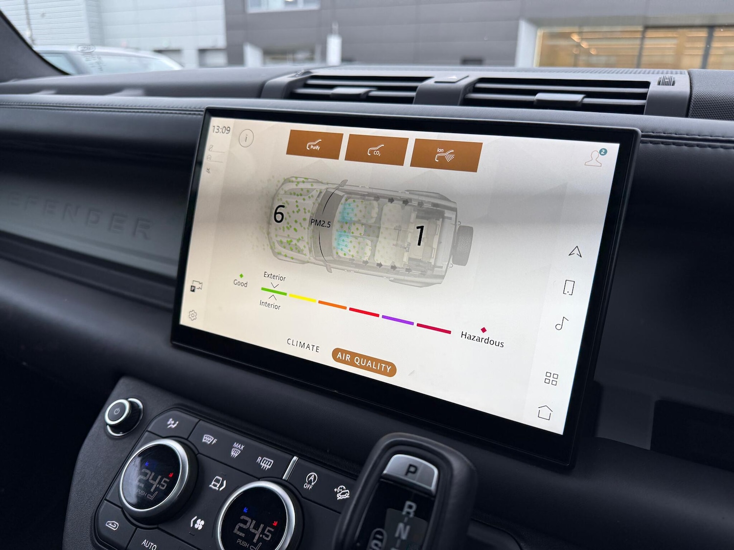 Used Land Rover Defender 2023 for sale - 76659091: Photo 59