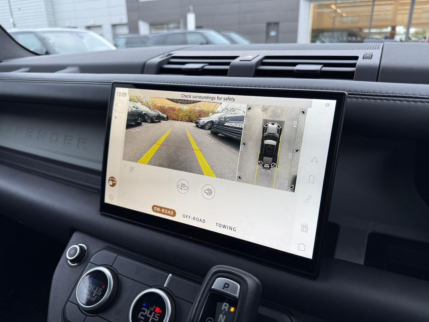 Used Land Rover Defender 2023 for sale - 76659091: Photo 9