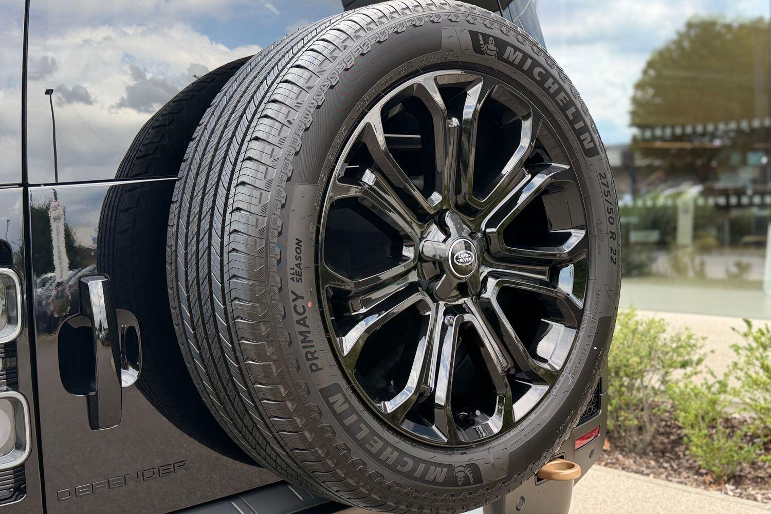 Used Land Rover Defender 110 for sale - 76584417: Photo 22