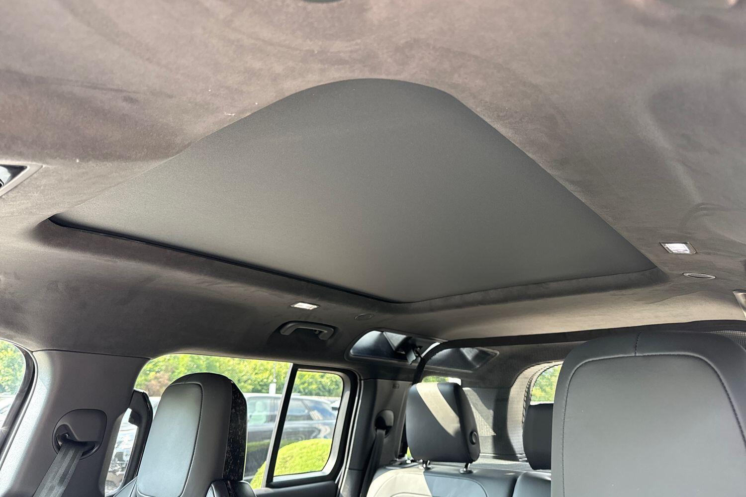 Used Land Rover Defender 110 for sale - 76584417: Photo 6