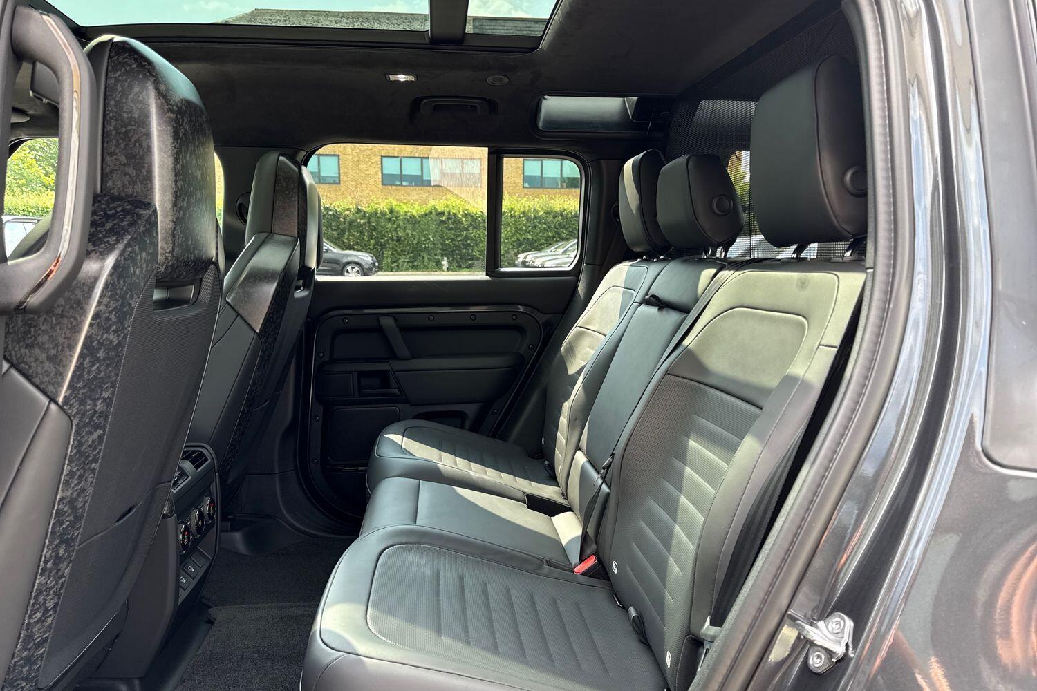 Used Land Rover Defender 110 for sale - 76584417: Photo 82