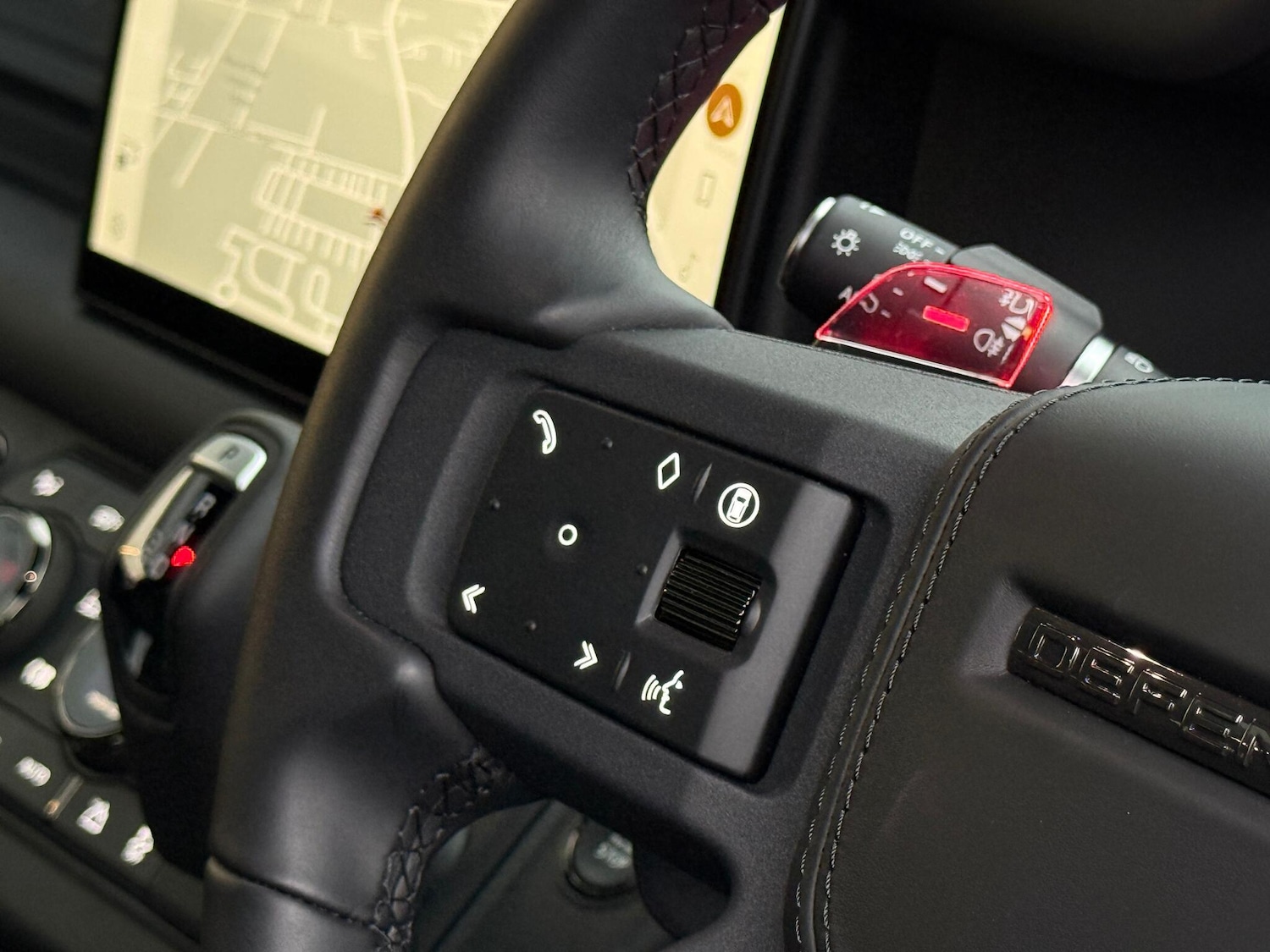 Used Land Rover Defender 110 for sale - 76584417: Photo 87