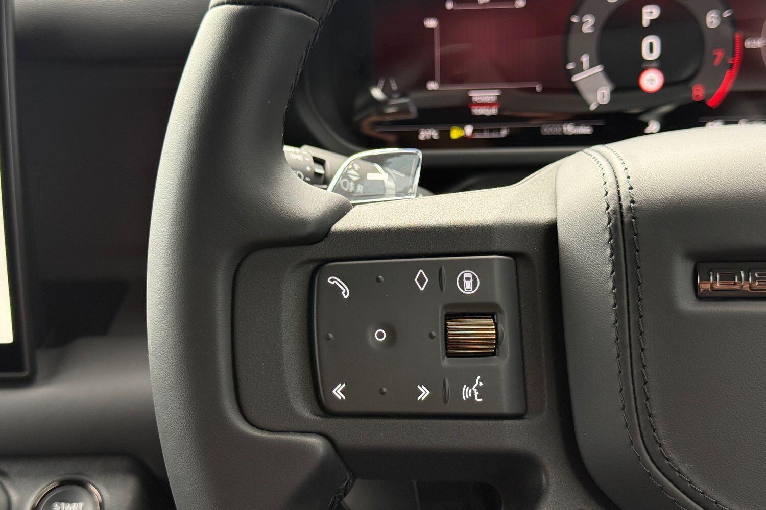 Used Land Rover Defender 110 for sale - 76584417: Photo 90