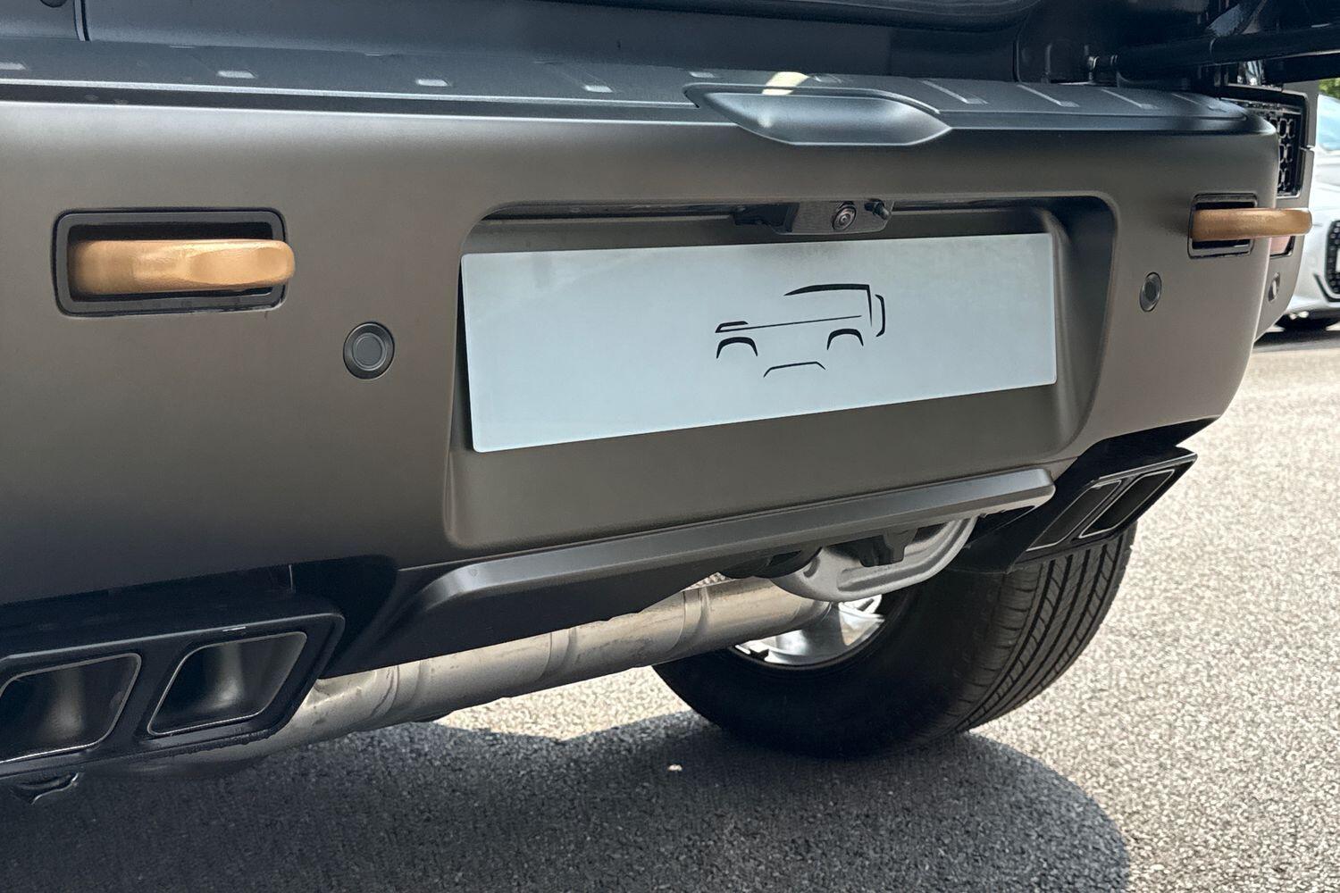 Used Land Rover Defender 110 for sale - 76584417: Photo 95