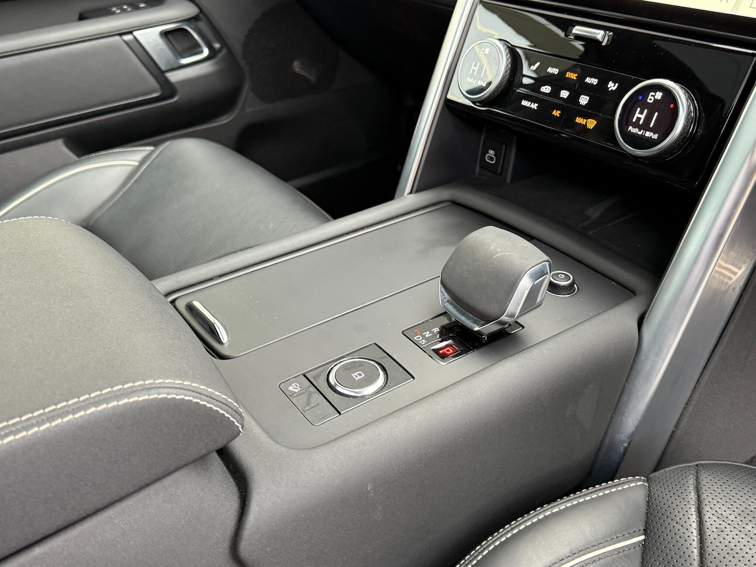 Used Land Rover Discovery 2022 for sale - 76976150: Photo 24