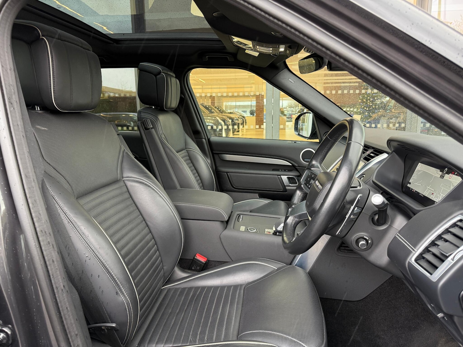 Used Land Rover Discovery 2022 for sale - 76976150: Photo 41