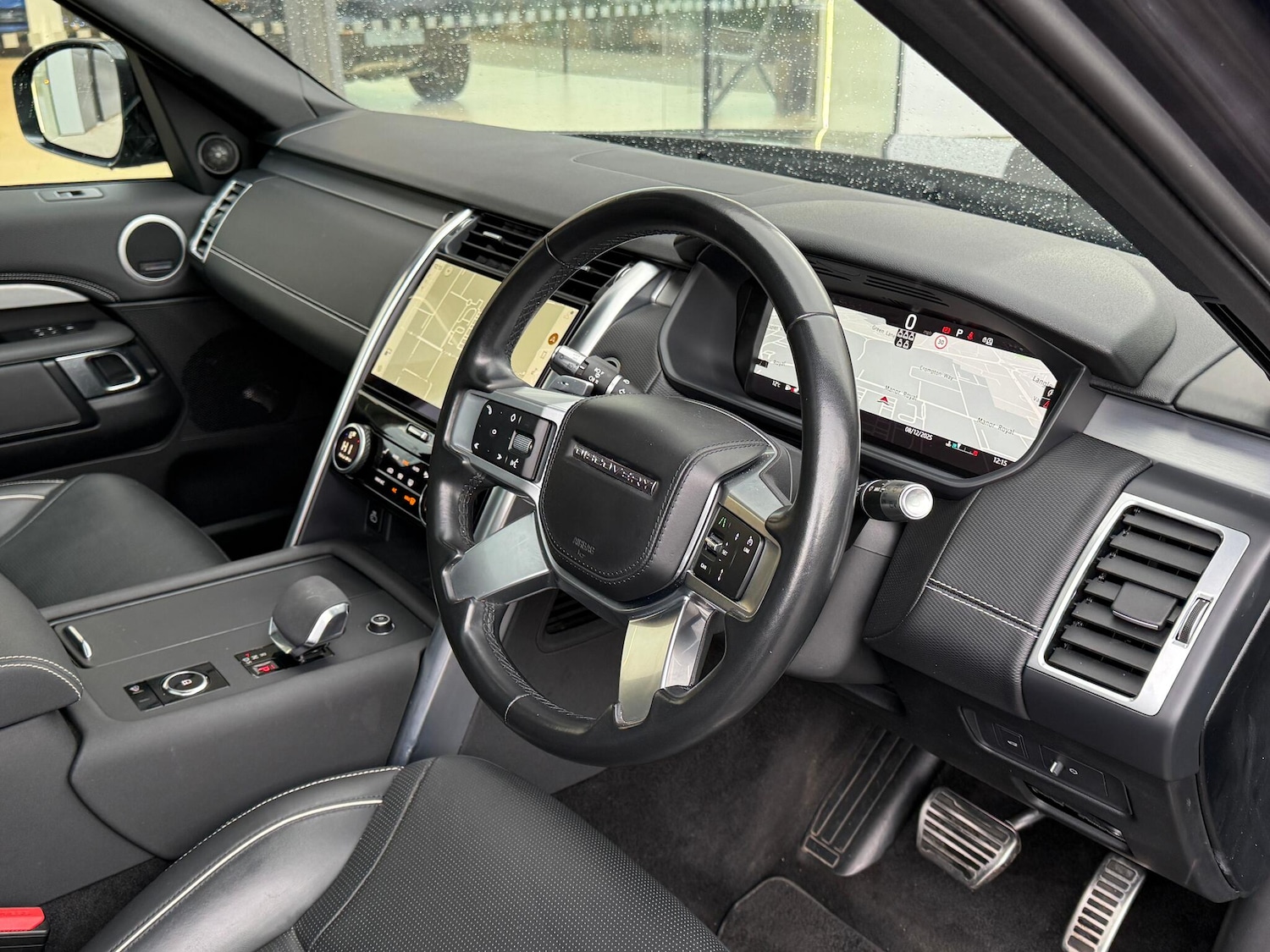 Used Land Rover Discovery 2022 for sale - 76976150: Photo 42