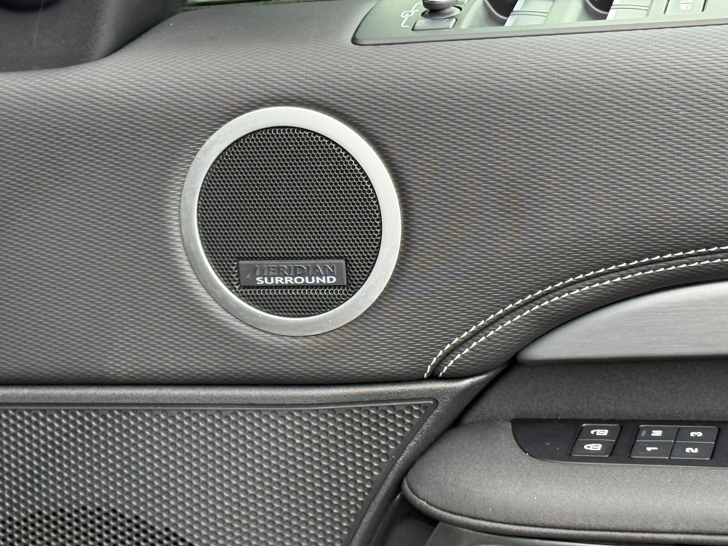 Used Land Rover Discovery 2022 for sale - 76976150: Photo 48