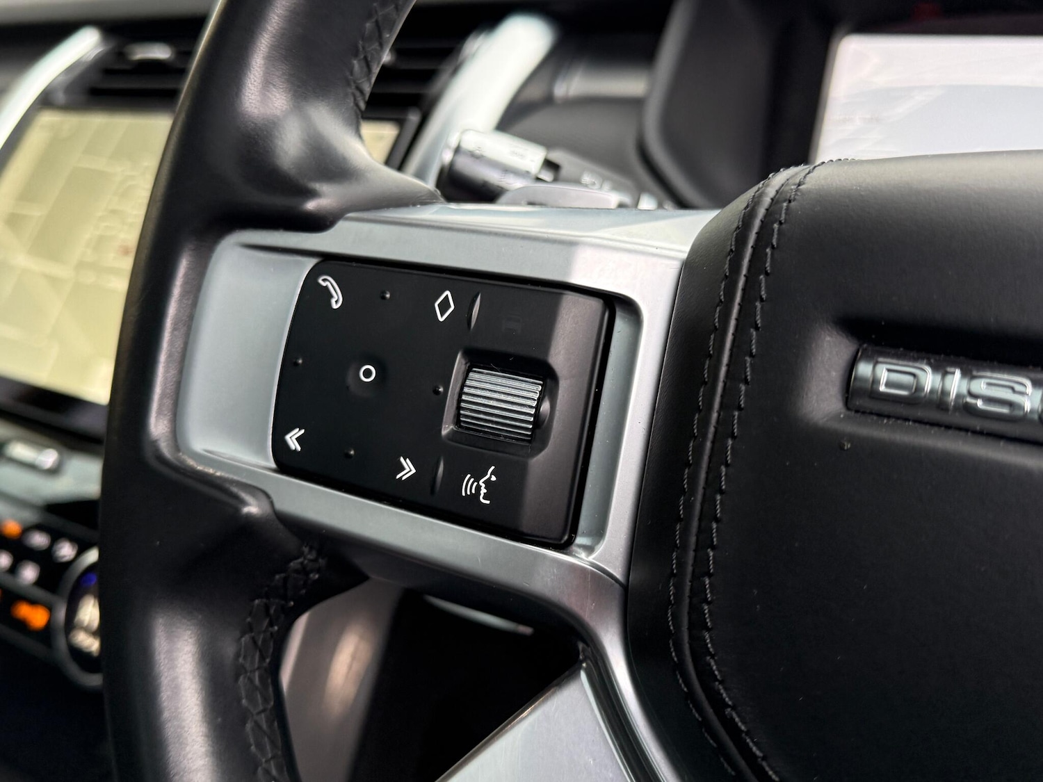 Used Land Rover Discovery 2022 for sale - 76976150: Photo 50