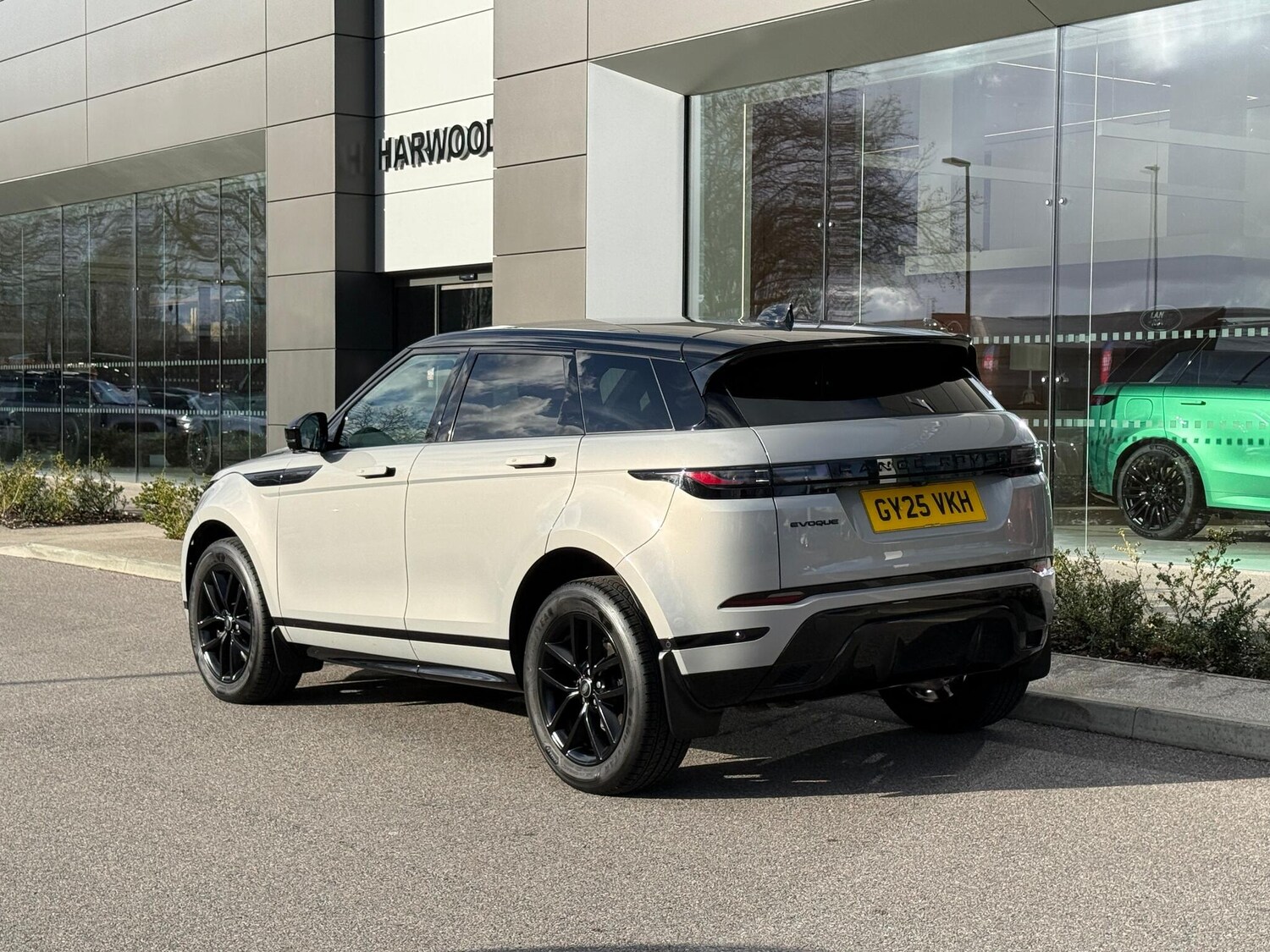 Used Land Rover Range Rover Evoque 2025 for sale - 77359309: Photo 16
