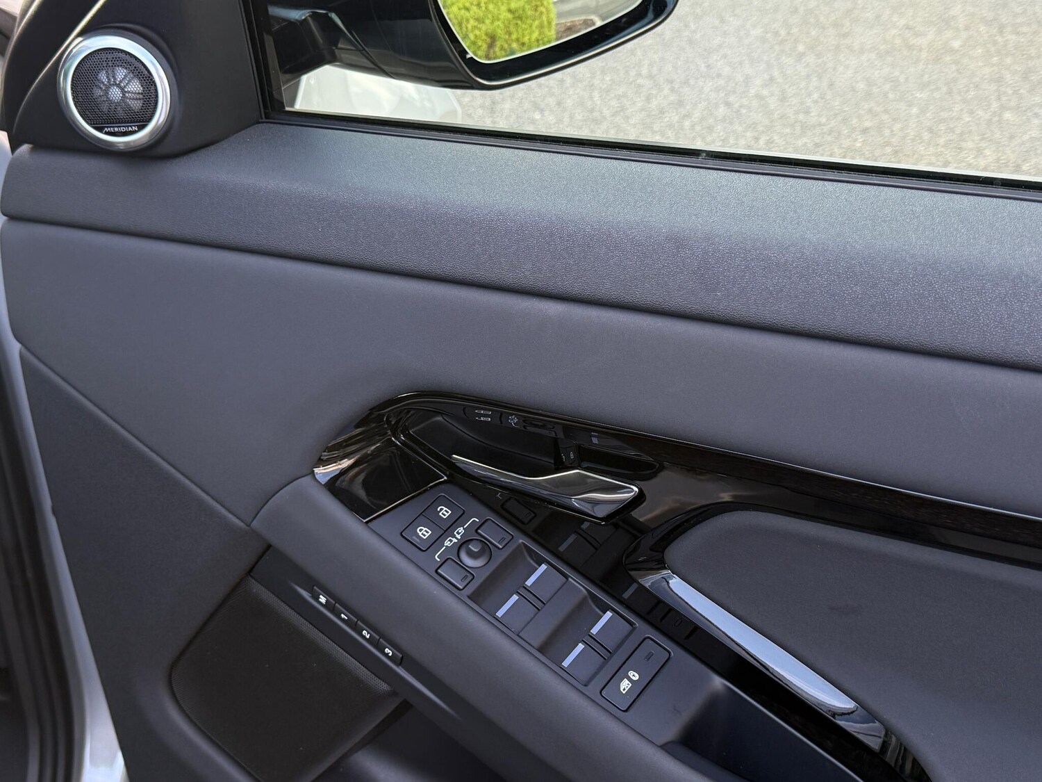 Used Land Rover Range Rover Evoque 2025 for sale - 77359309: Photo 28