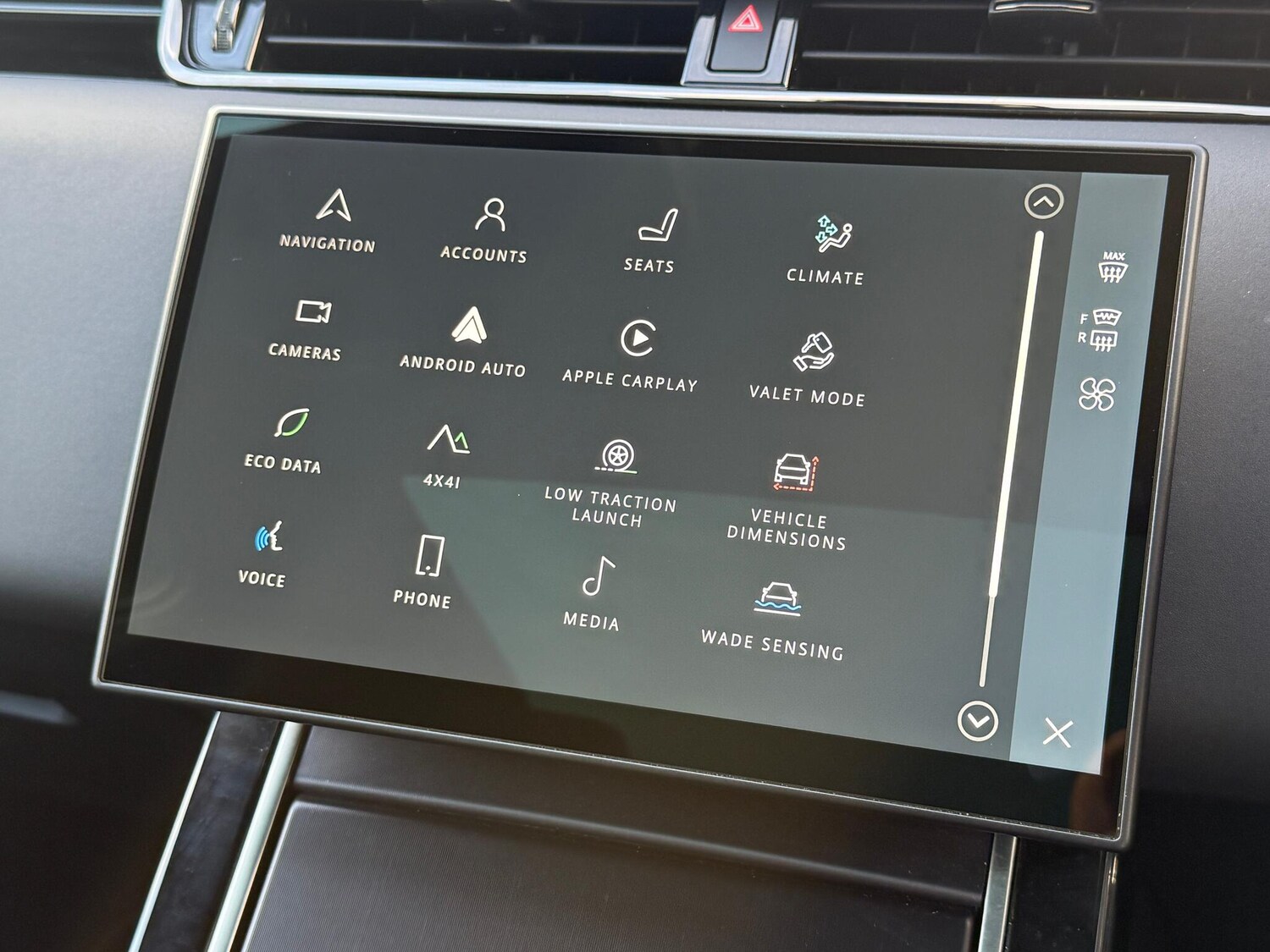 Used Land Rover Range Rover Evoque 2025 for sale - 77359309: Photo 31